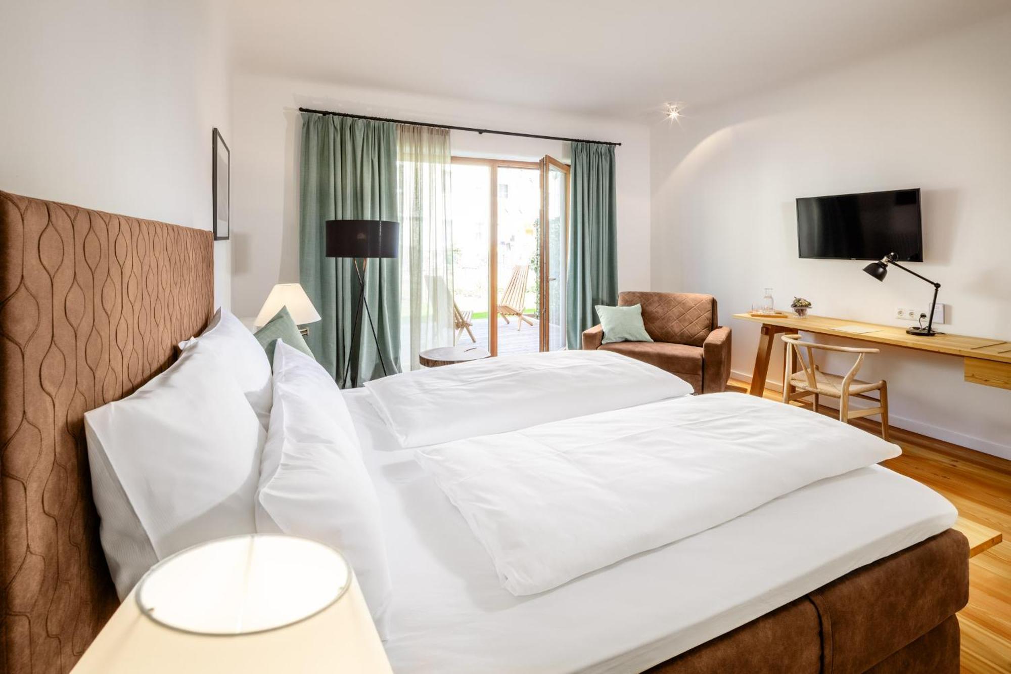 Hotel Zum Glockenturm Marktl Экстерьер фото